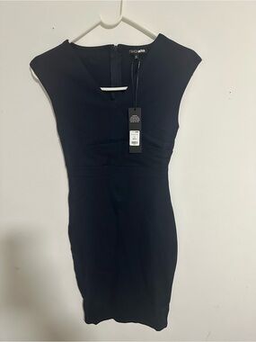 Fashion Nova Black V-Notch Cap-Sleeve Midi Dress
